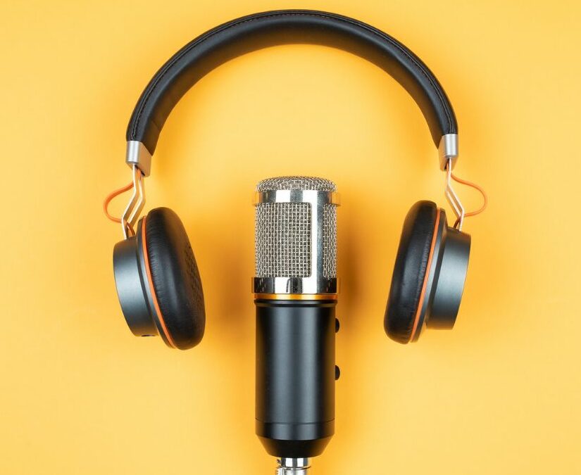Wie werde ich mit einem Podcast erfolgreich? Das erfährst du in diesem Blogbeitrag